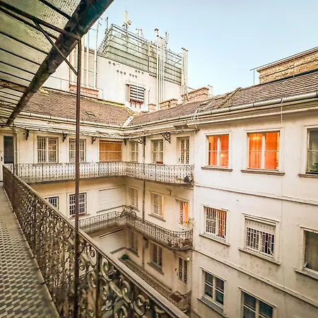Luxury On Andrassy Avenue - A7 Apartment Budapest Exterior photo