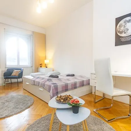 Luxury On Andrassy Avenue - A7 Apartment Budapest Exterior photo