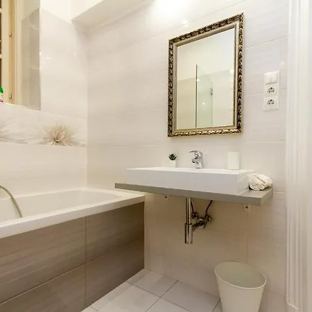 Luxury On Andrassy Avenue - A7 Apartment Budapest Exterior photo