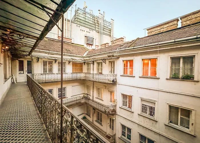 Luxury On Andrassy Avenue - A7
