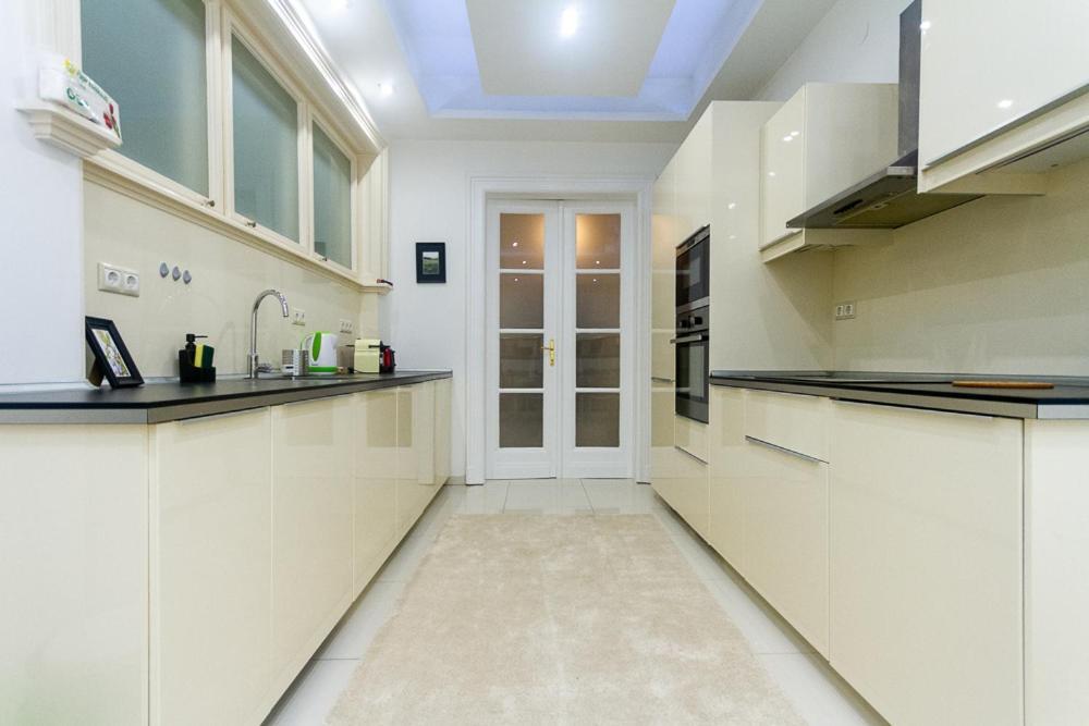 Luxury On Andrassy Avenue - A7 Appartement *