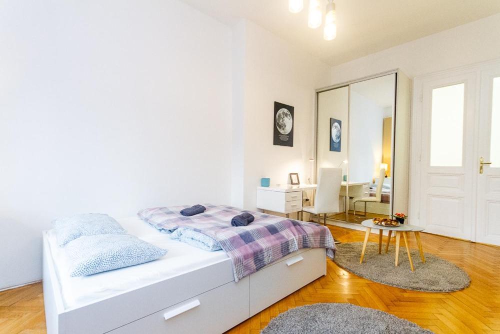 Apartament Luxury On Andrassy Avenue - A7 *